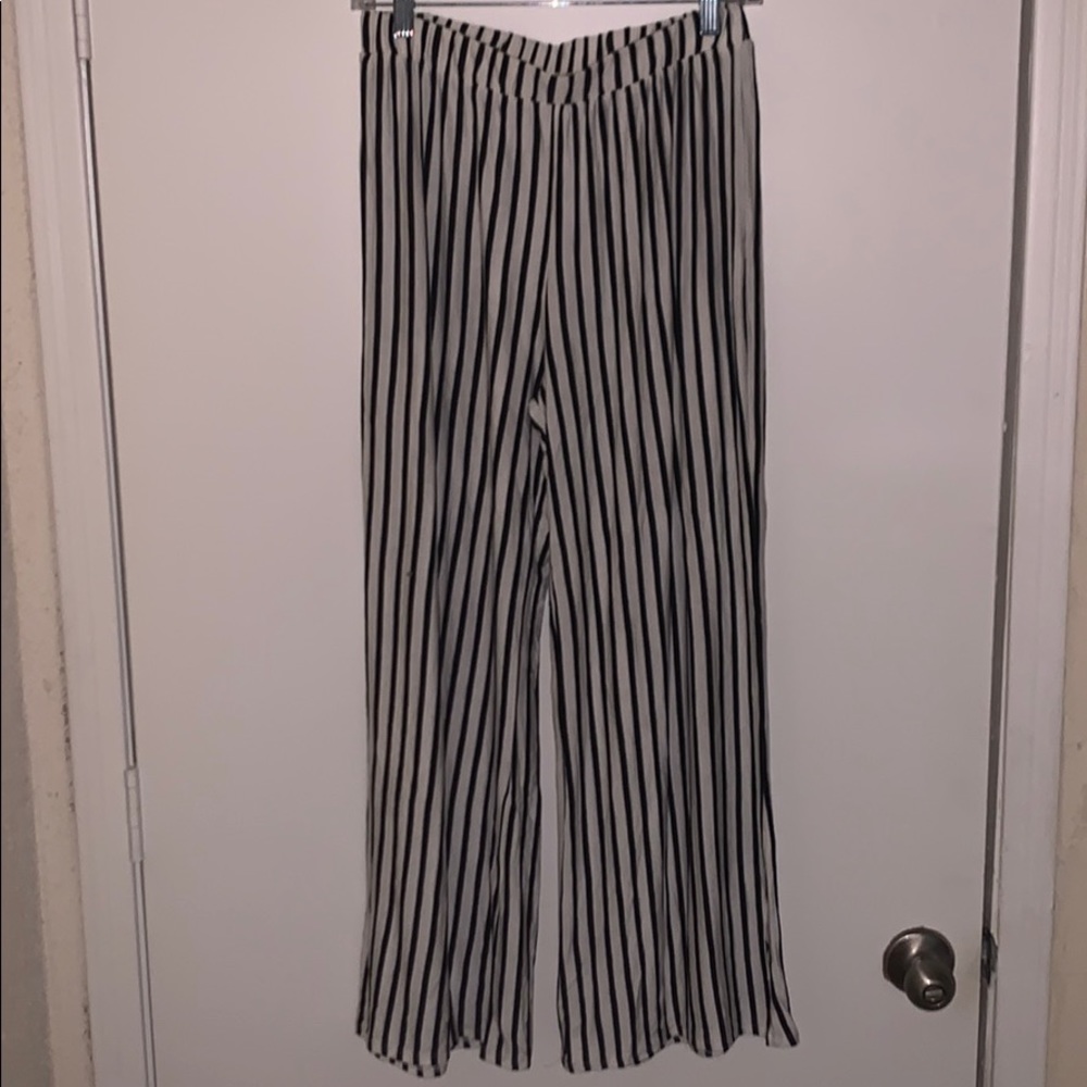 Cropped flowy pants